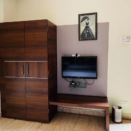 Hotel Babul Inn, Gondia Buitenkant foto