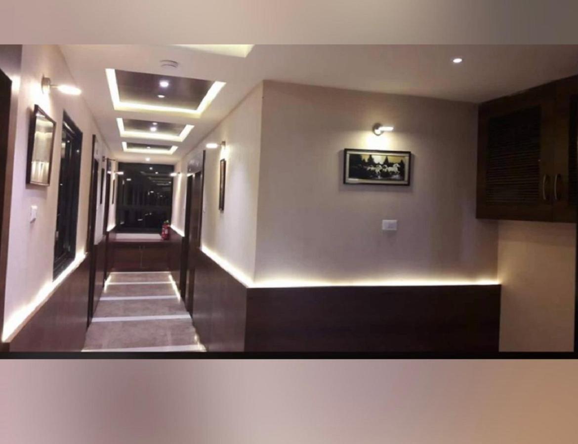 Hotel Babul Inn, Gondia Buitenkant foto